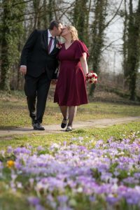 Brautpaar im Frühling